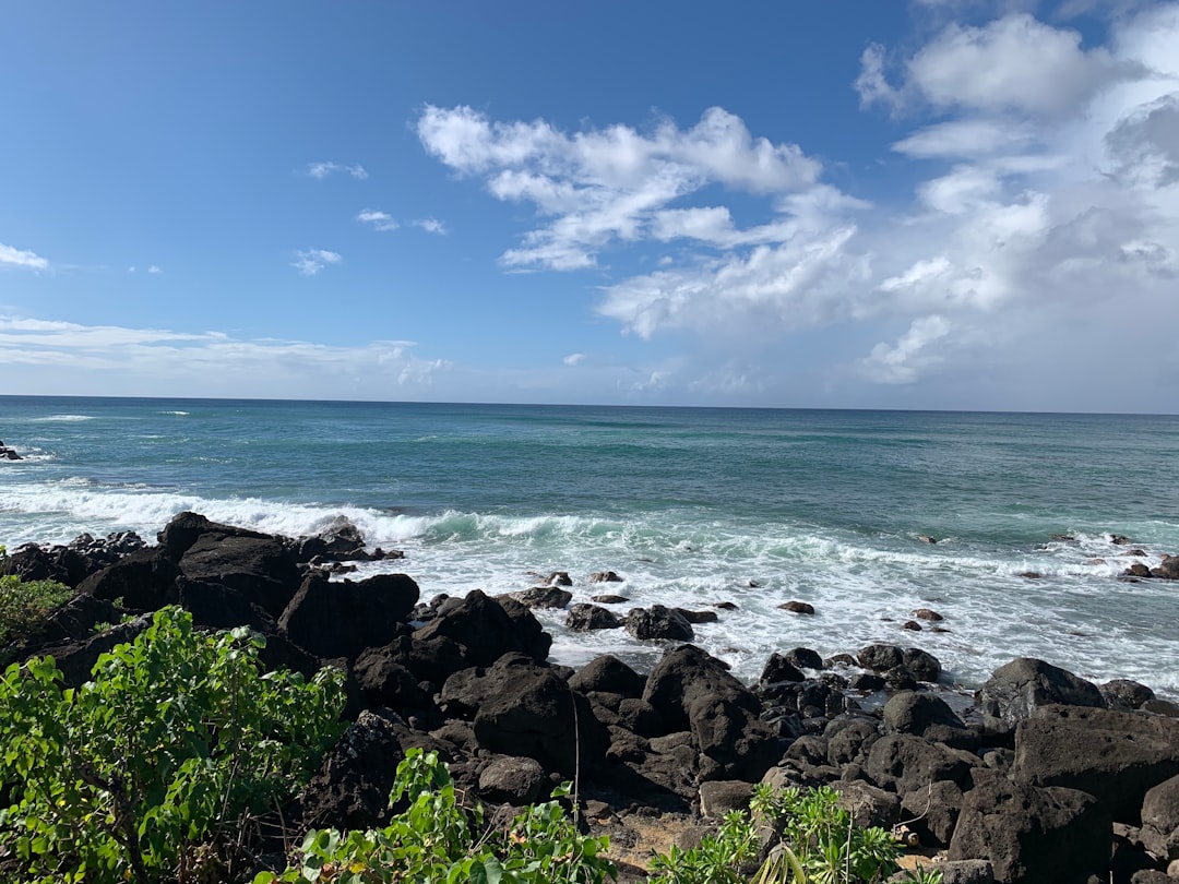 Playa de Pola: donde la historia y la naturaleza se unen - 52100 | Secret World Trip Planner
