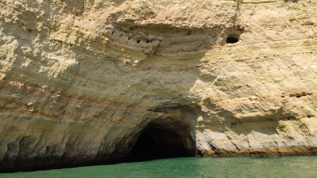 Entdecke die Magie der Blauen Höhle in Biševo - 21485 | Secret World Trip Planner