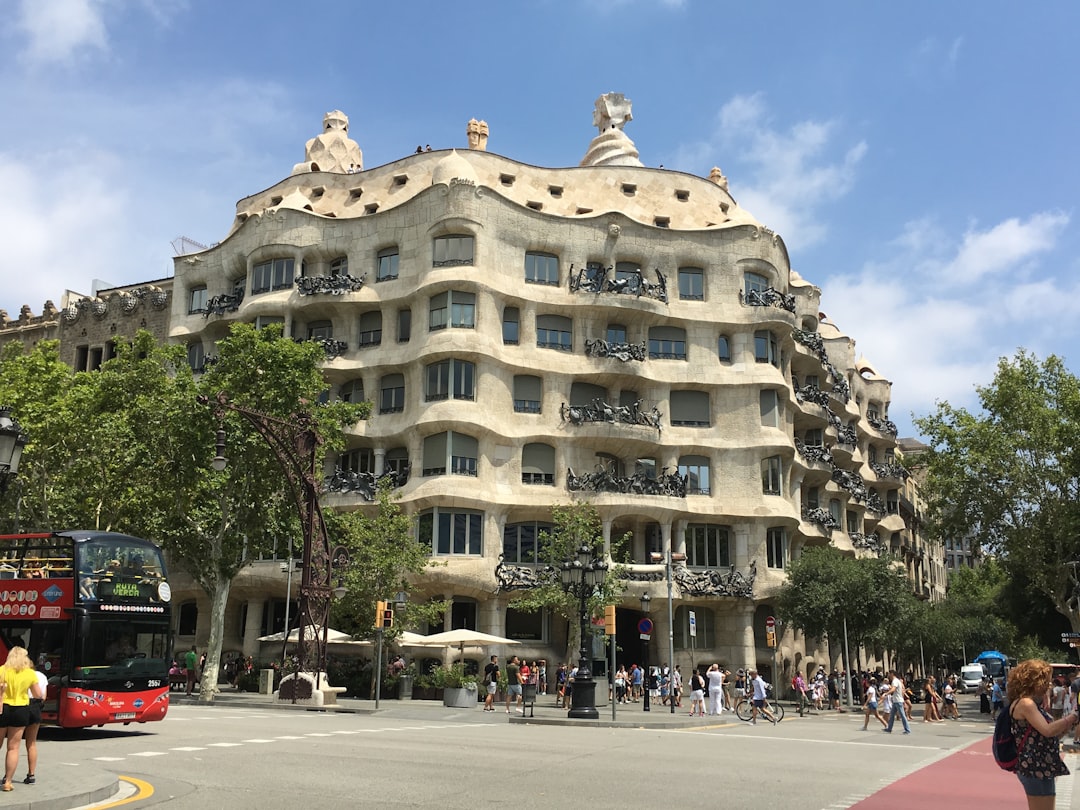 Casa Batlló: Una Joya de la Arquitectura Modernista - Eixample | Secret World Trip Planner