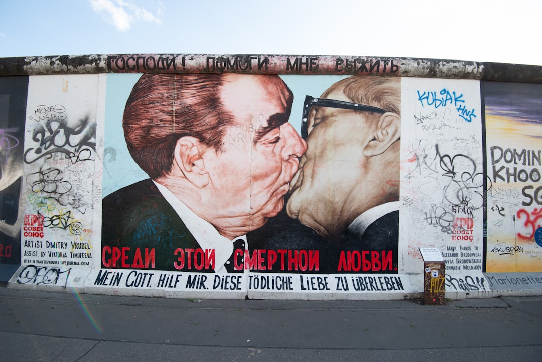 Откройте для себя East Side Gallery: путешествие в историю Берлина - Berlin | Secret World Trip Planner