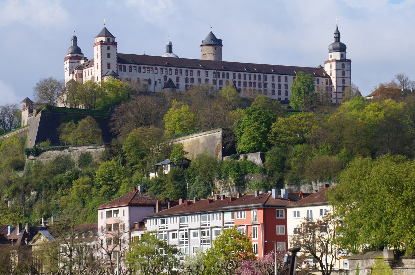 Scopri la Festung Marienberg di Würzburg: Storia e Bellezza - Würzburg | Secret World Trip Planner