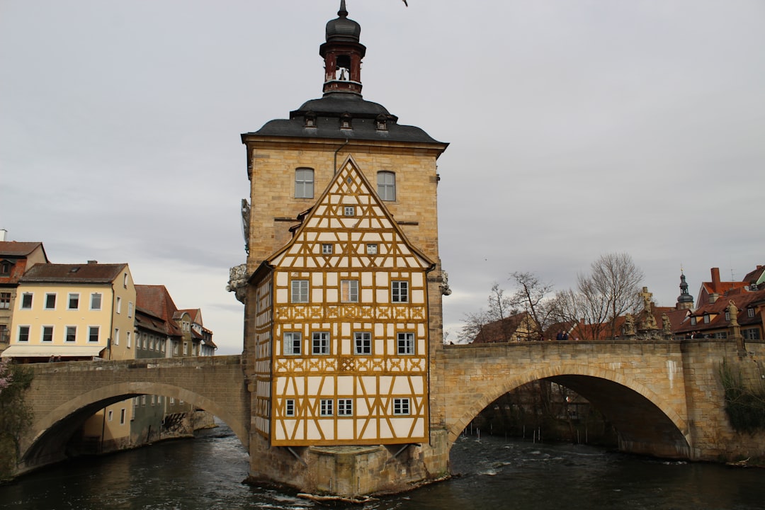バンベルクのアルテンブルク城を発見：歴史と美しさ - Bamberg | Secret World Trip Planner
