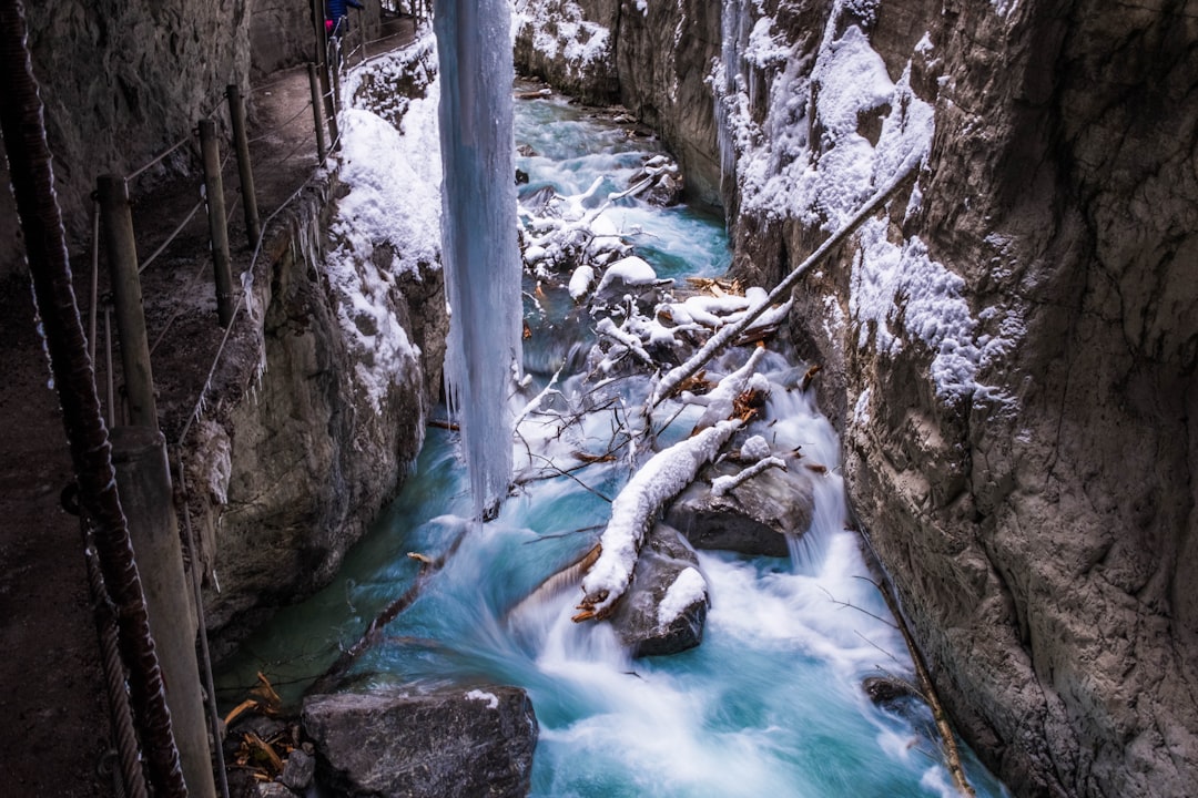 Partnachklamm: uma viagem entre natureza e aventura na Baviera - Garmisch-Partenkirchen | Secret World Trip Planner