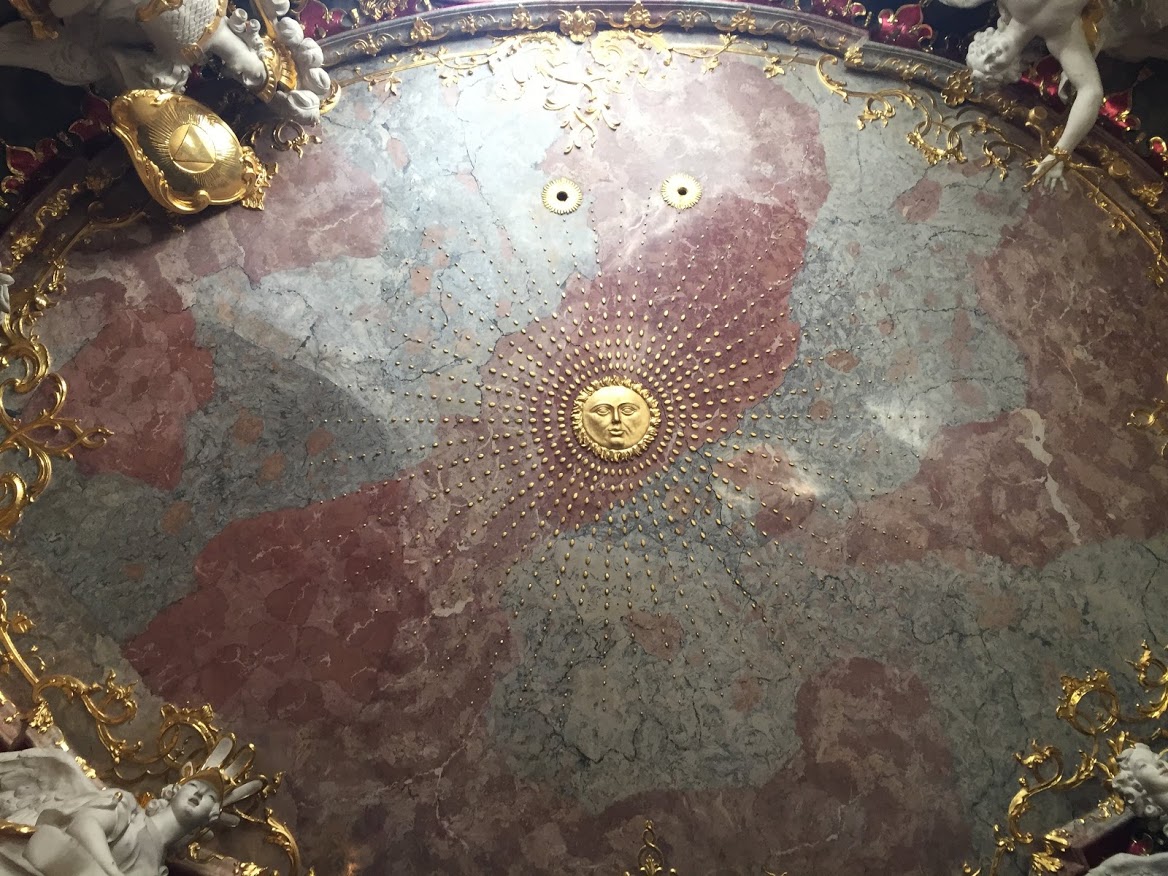 Descubra a Igreja de Asam em Munique: uma joia barroca - München | Secret World Trip Planner