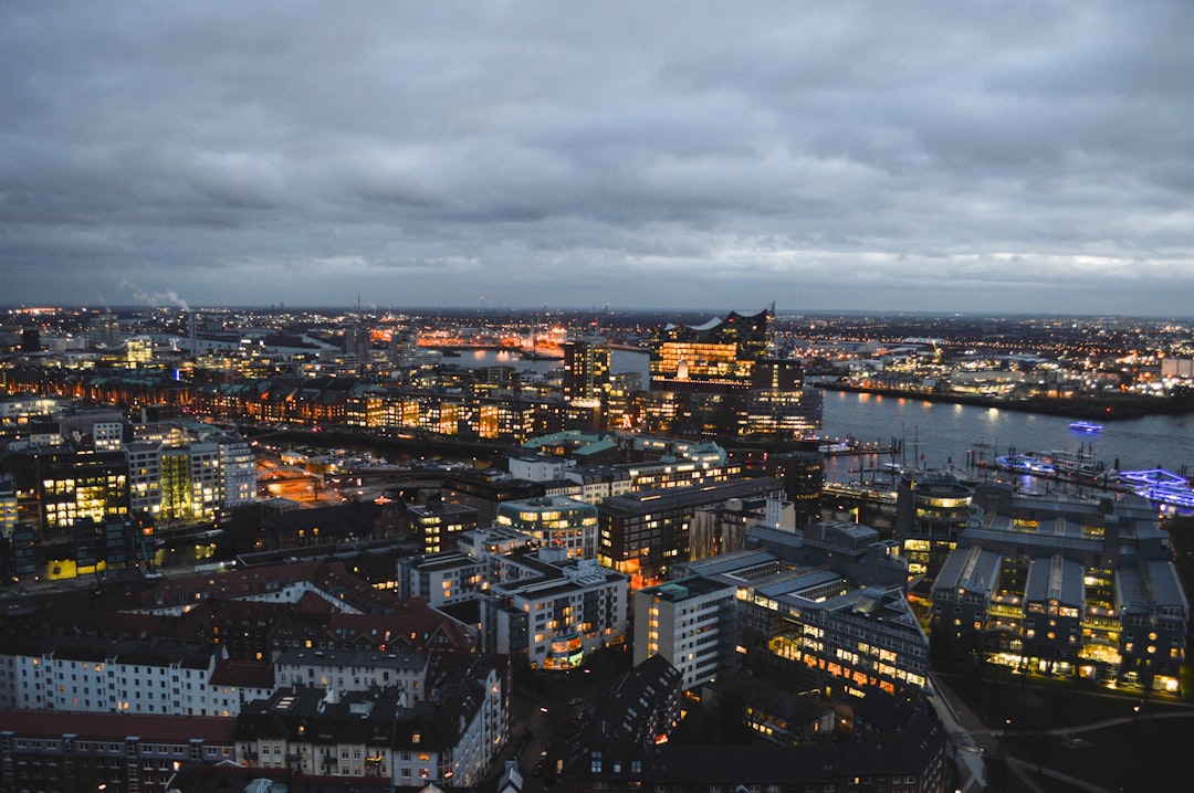 Descubre la Elbphilharmonie: joya cultural de Hamburgo - Hamburg | Secret World Trip Planner