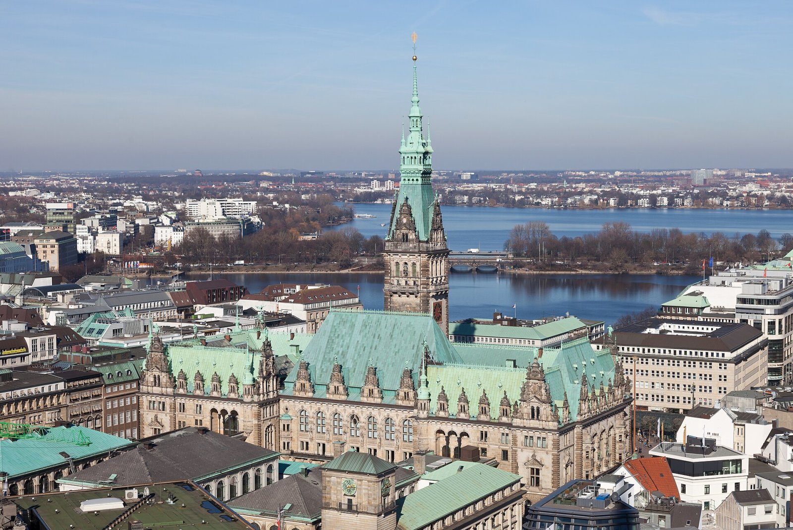 Descubre el Hamburg Rathaus: Historia y Belleza de la Capital del Norte de Alemania - Hamburg | Secret World Trip Planner
