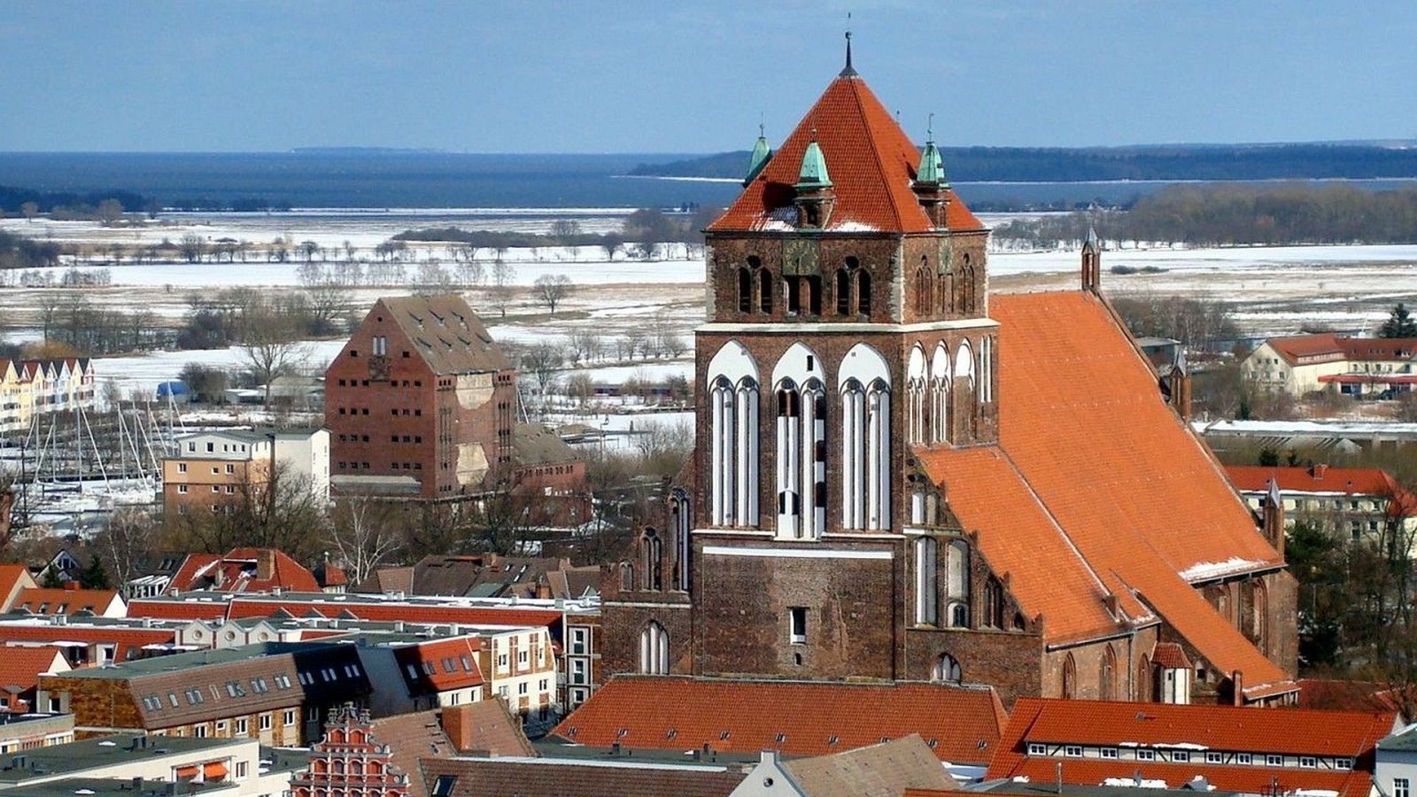 Descubre la Catedral de Greifswald: un tesoro cultural en Alemania - Greifswald | Secret World Trip Planner