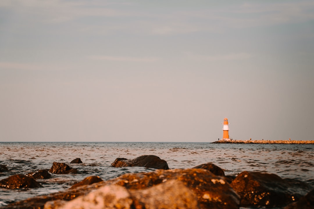 Descubra o Farol de Warnemünde: uma joia de Rostock - Rostock | Secret World Trip Planner
