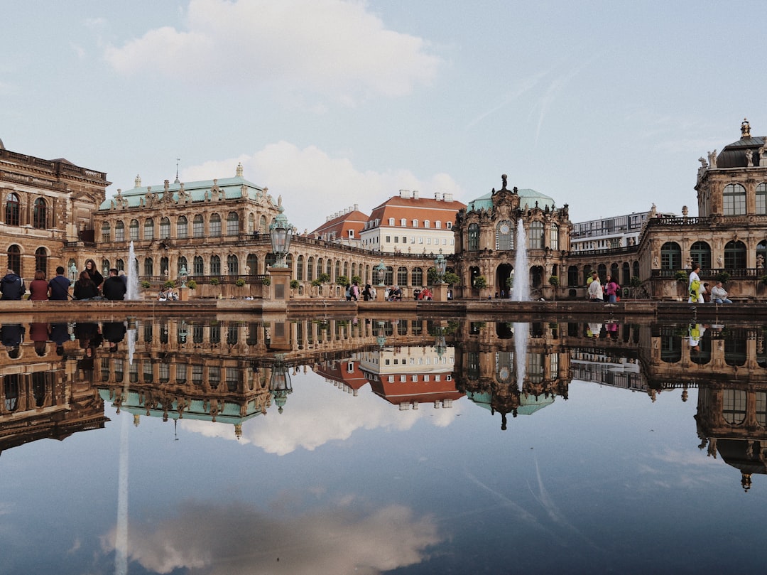 Dresden Zwinger: Un Capolavoro di Arte e Storia in Sassonia - Dresden | Secret World Trip Planner