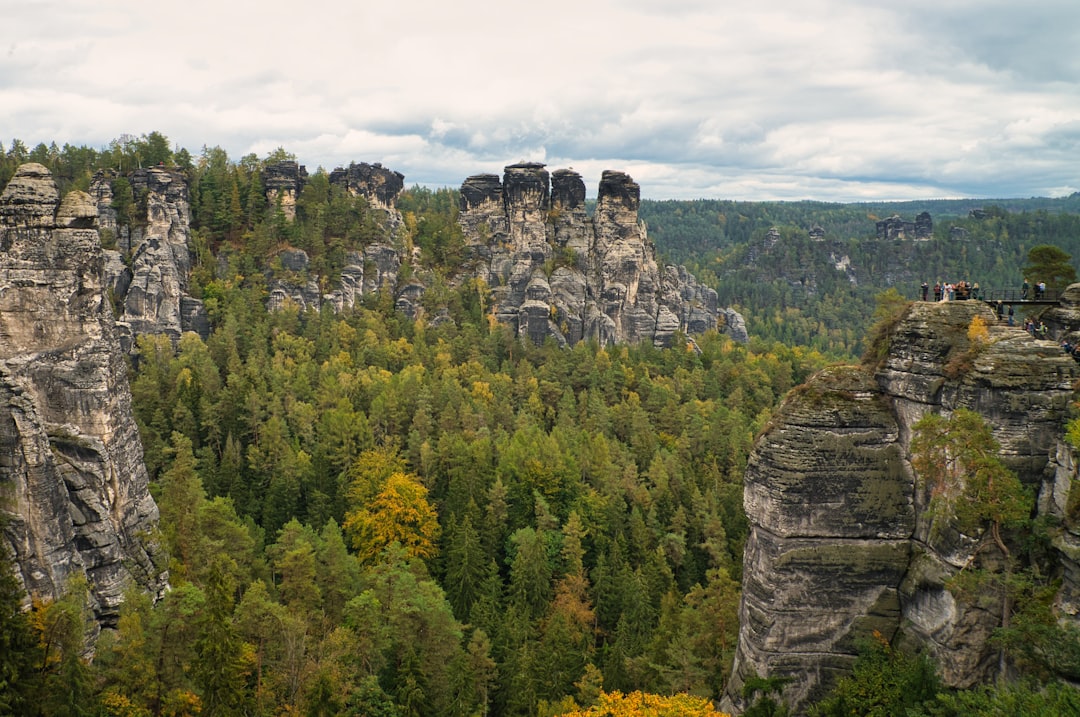 Откройте для себя магию скальной формации Бастей в Саксонии - Rathen | Secret World Trip Planner