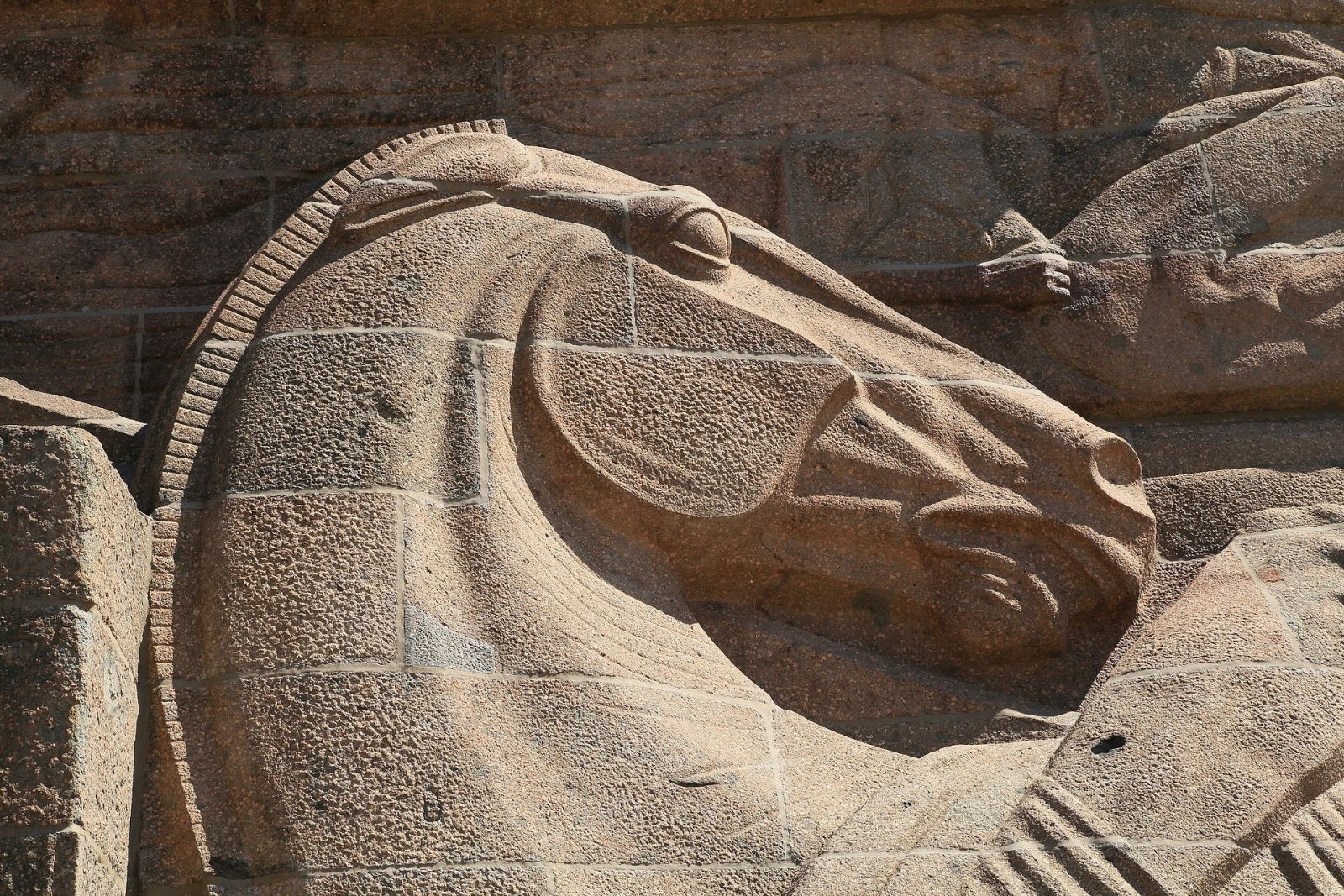 Descubra o Völkerschlachtdenkmal de Leipzig: símbolo de história e cultura - Leipzig | Secret World Trip Planner