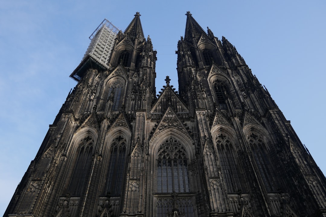 La Catedral de Colonia: Una Obra Maestra de Historia y Arquitectura - Köln | Secret World Trip Planner