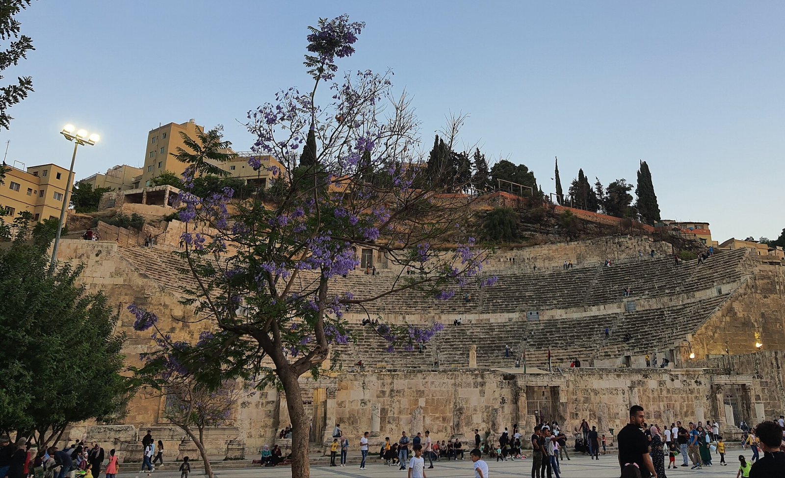 Descubre el Encanto del Teatro Romano de Amán - XW2Q+R7V | Secret World Trip Planner