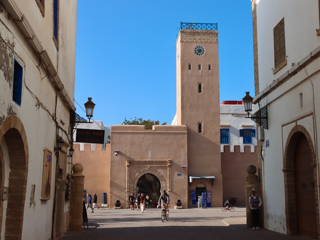Découvrez Bab Al Bahr : La Porte de Tanger au Maroc - Rue Amrah | Secret World Trip Planner