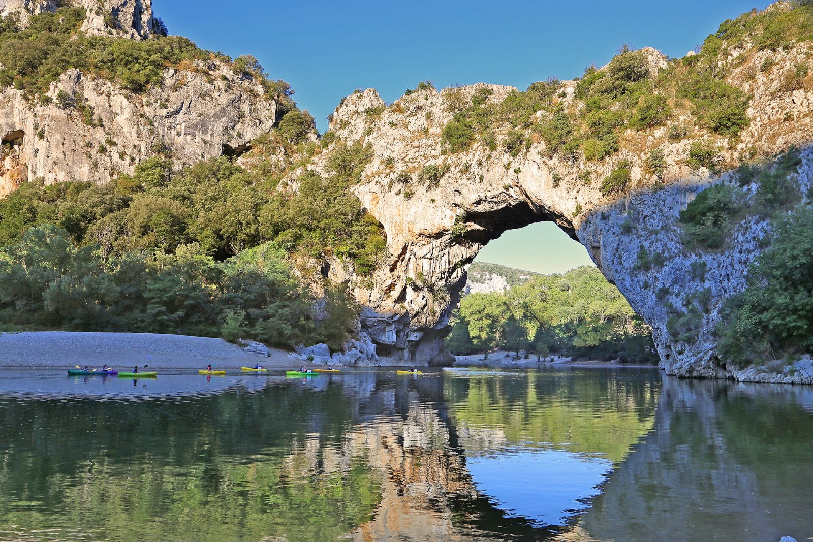 Gorges de l'Ardèche: o Grand Canyon da Europa - Salavas | Secret World Trip Planner