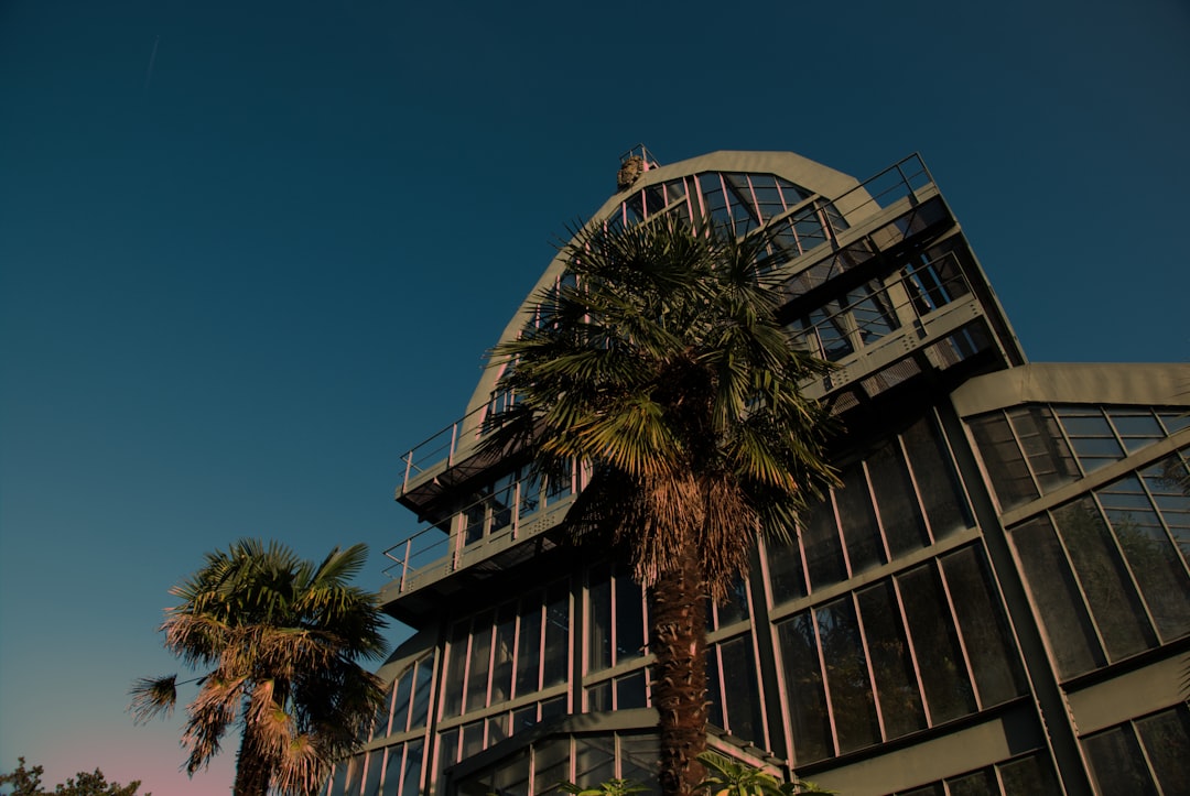 리옹의 테트 도르 공원 발견하기: 자연의 한 조각 - Lyon | Secret World Trip Planner