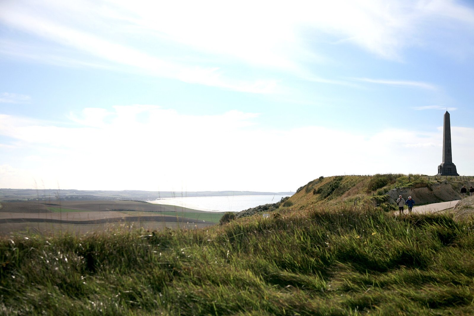 Discover the Cap Blanc-Nez Lighthouse: A Gem of France - Sangatte | Secret World Trip Planner