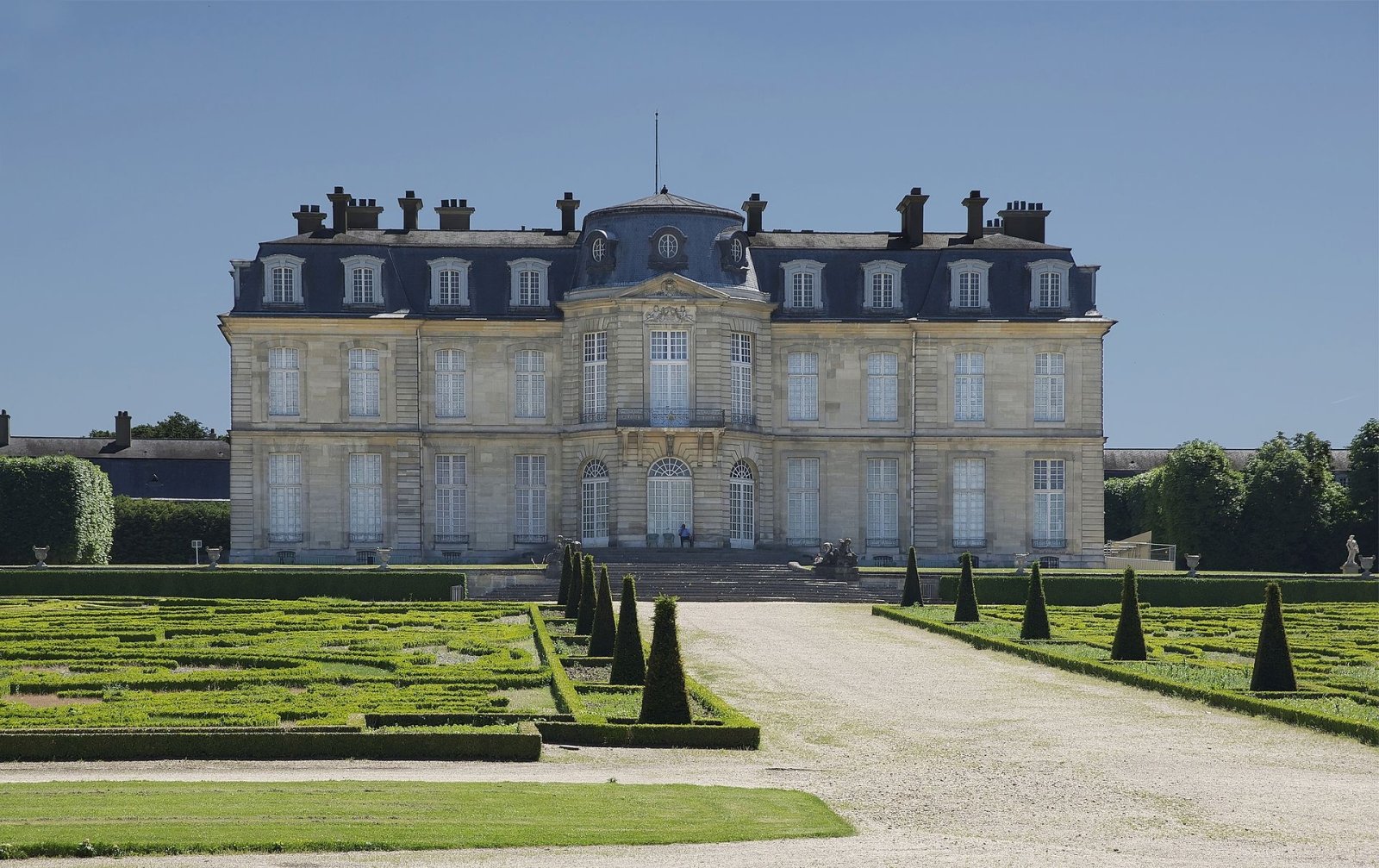 Scopri il fascino del Château de Champs-sur-Marne - Champs-sur-Marne | Secret World Trip Planner