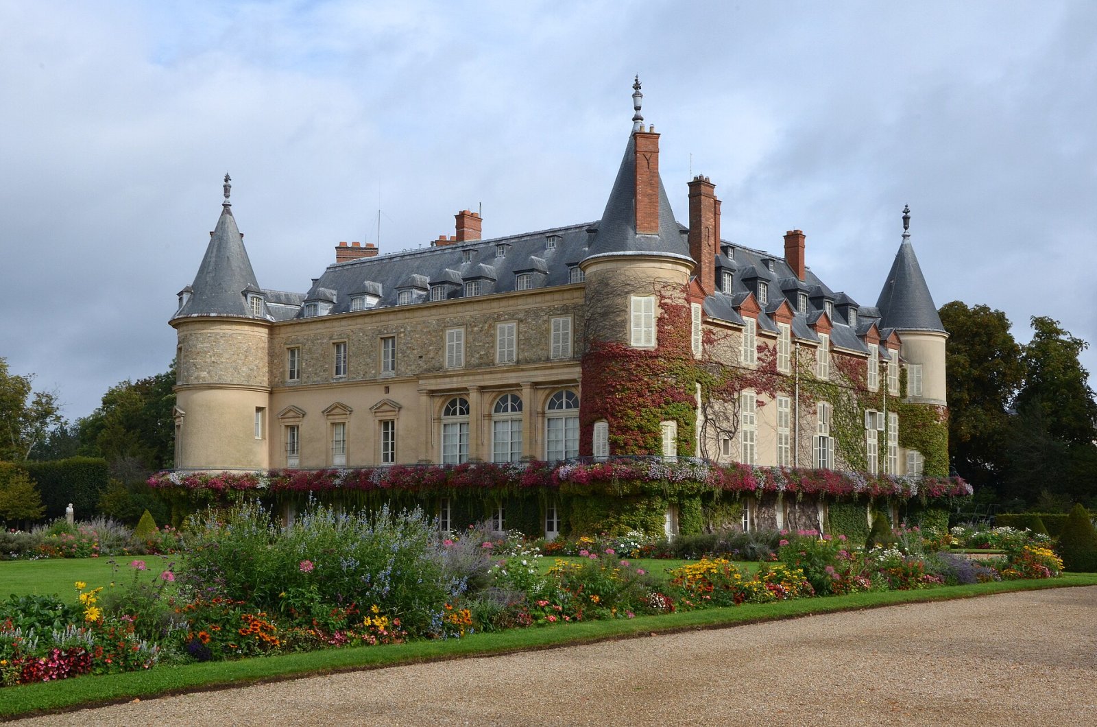 Descubriendo el Château de Rambouillet: historia y bellezas - Rambouillet | Secret World Trip Planner