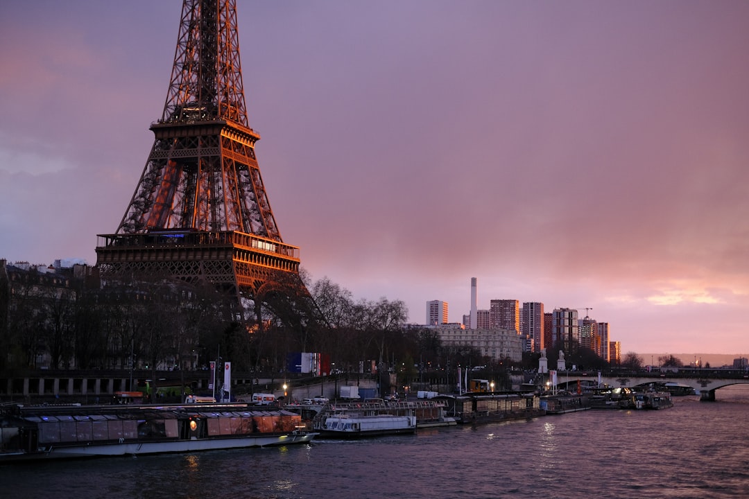 Discover the Eiffel Tower: Symbol of Paris and France - Paris | Secret World Trip Planner