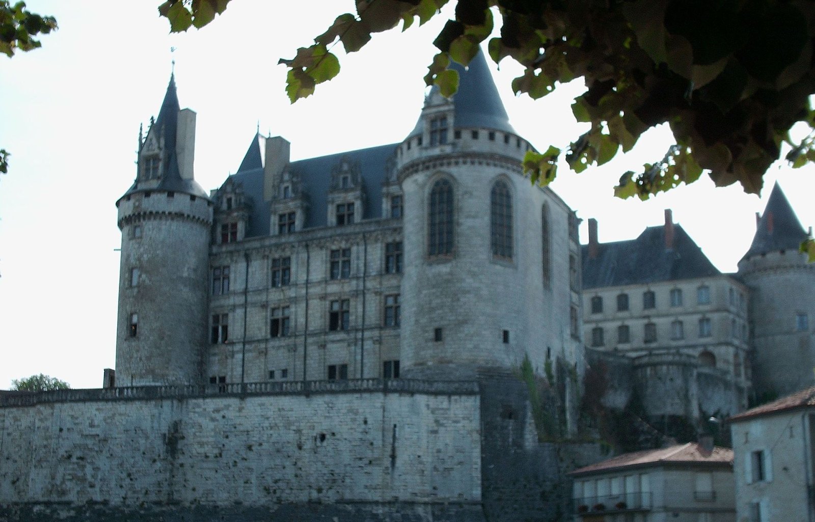 Château de La Rochefoucauld: un viaje a la historia de Nouvelle-Aquitaine — La Rochefoucauld-en-Angoumois