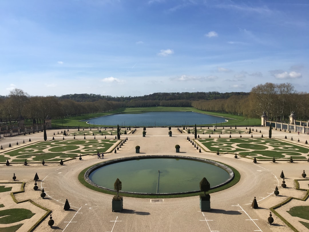 Découvrez l'Étang de Chèvreloup : un coin de nature à Versailles - Versailles | Secret World Trip Planner