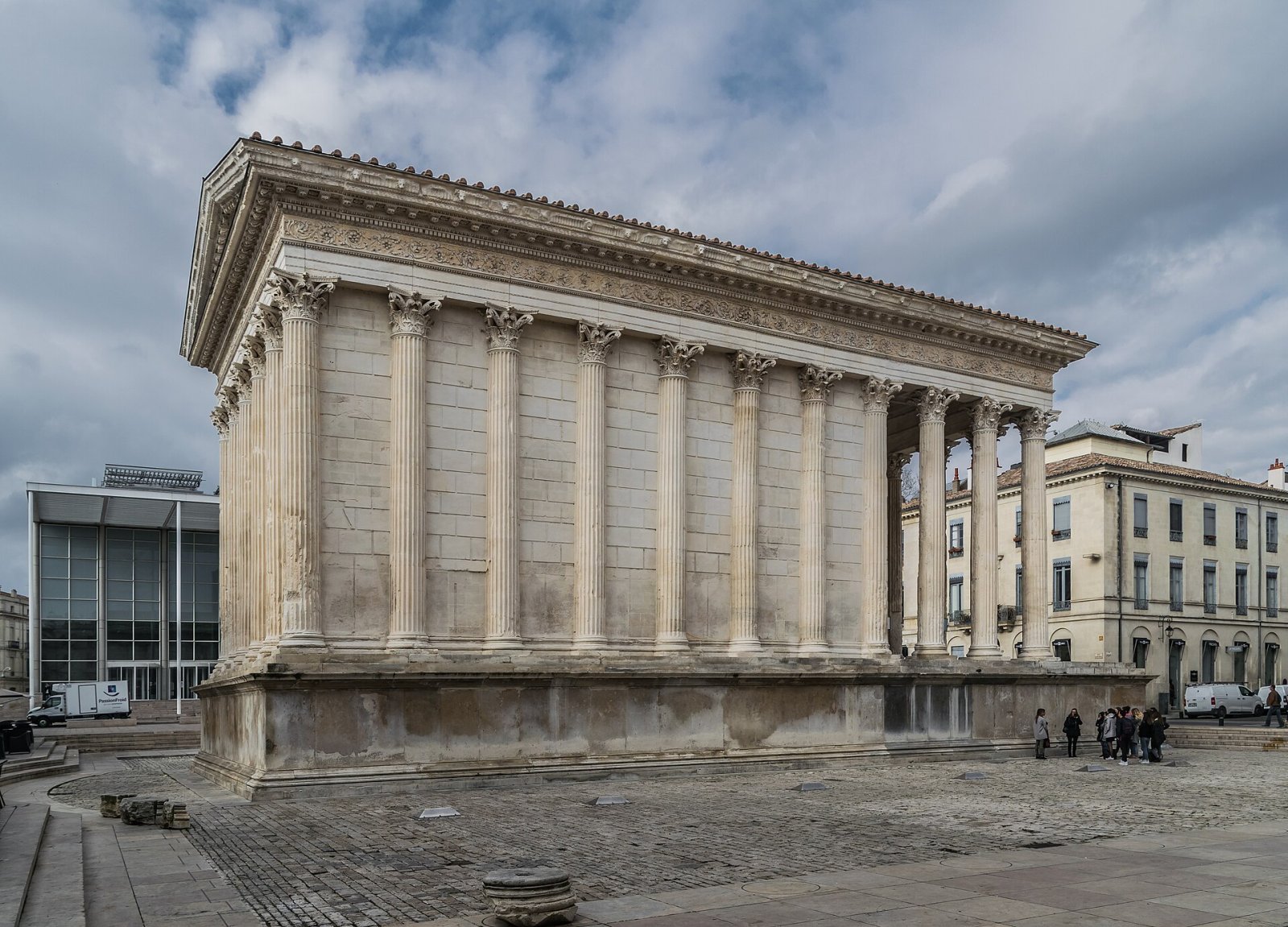 Maison Carrée: il gioiello romano di Nîmes - Nîmes | Secret World Trip Planner