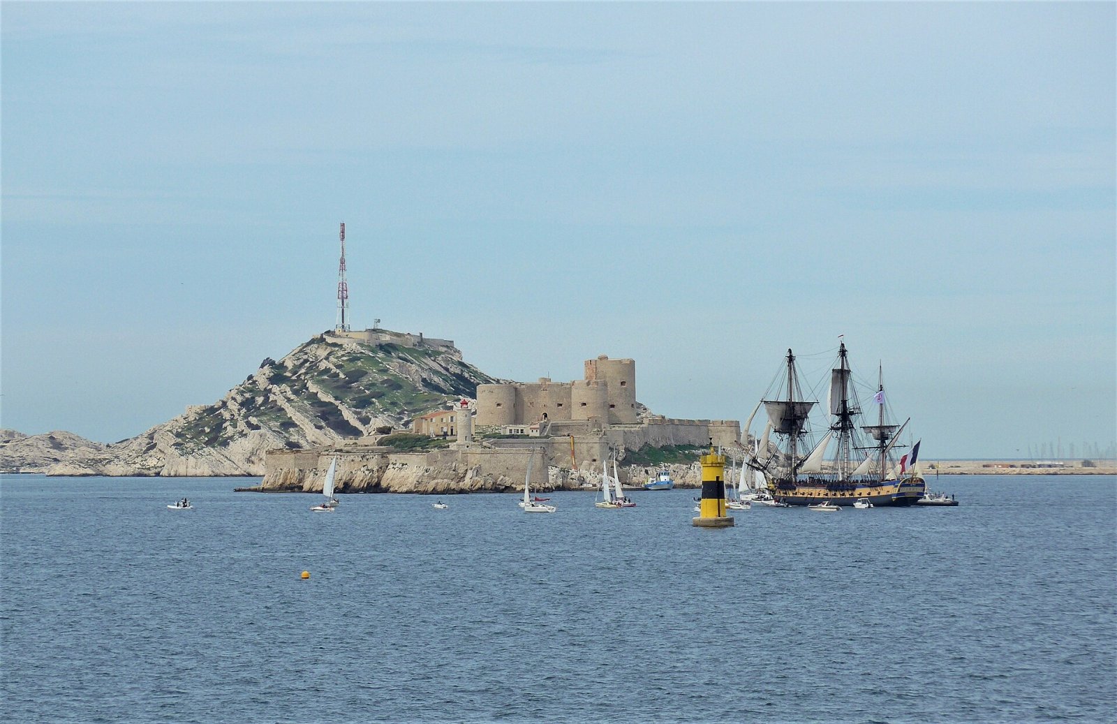Descubra o encanto do Château d'If em Marselha - Marseille | Secret World Trip Planner
