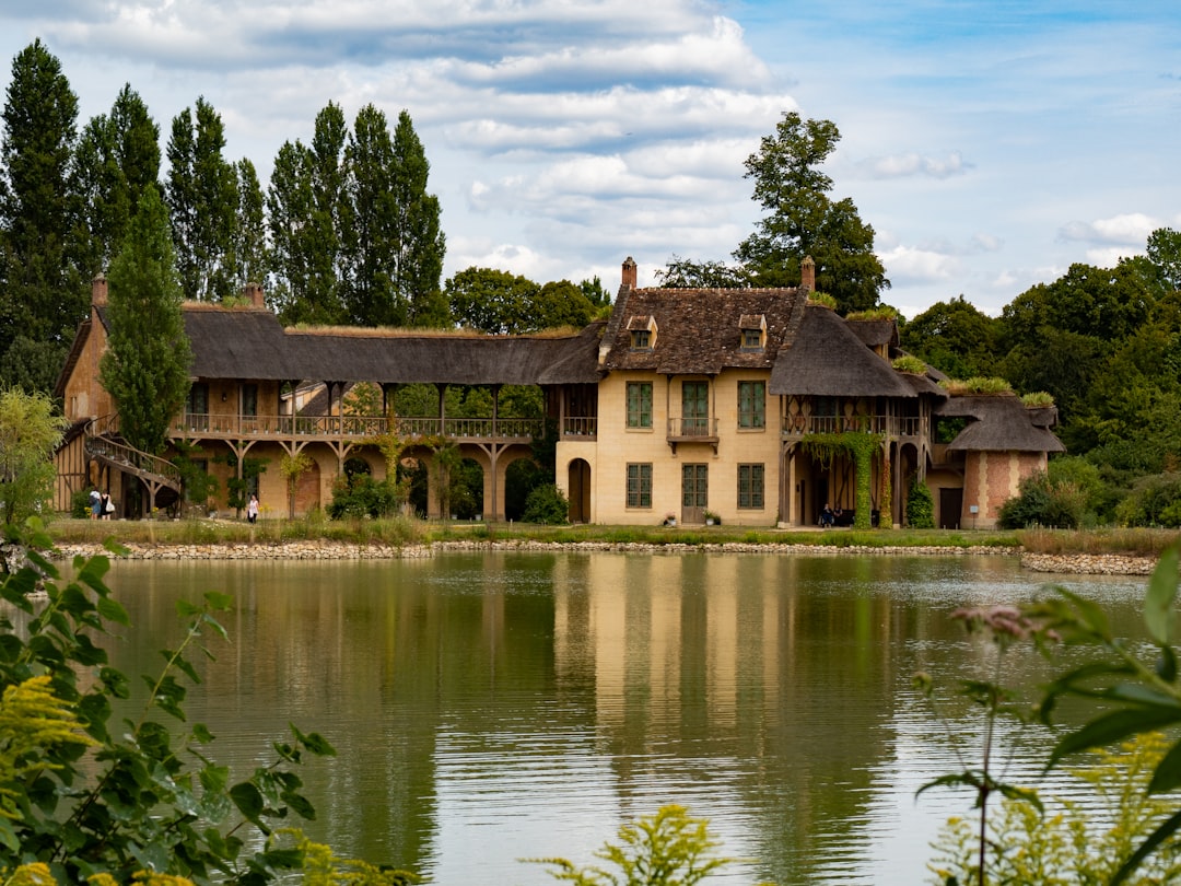 Étang de Berre: un coin de nature en Provence - Berre-l'Étang | Secret World Trip Planner