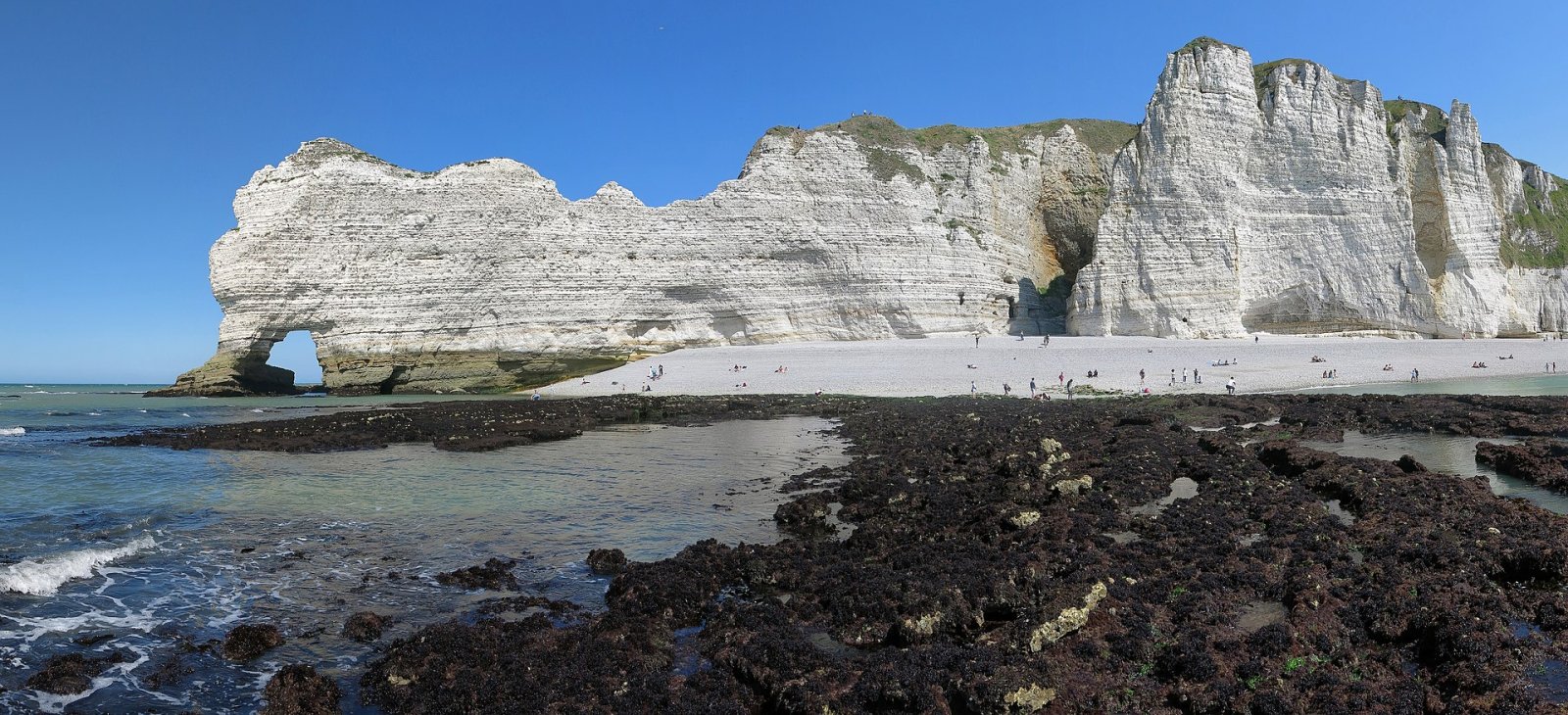 Descubre Étretat: los impresionantes acantilados de Normandía - Étretat | Secret World Trip Planner