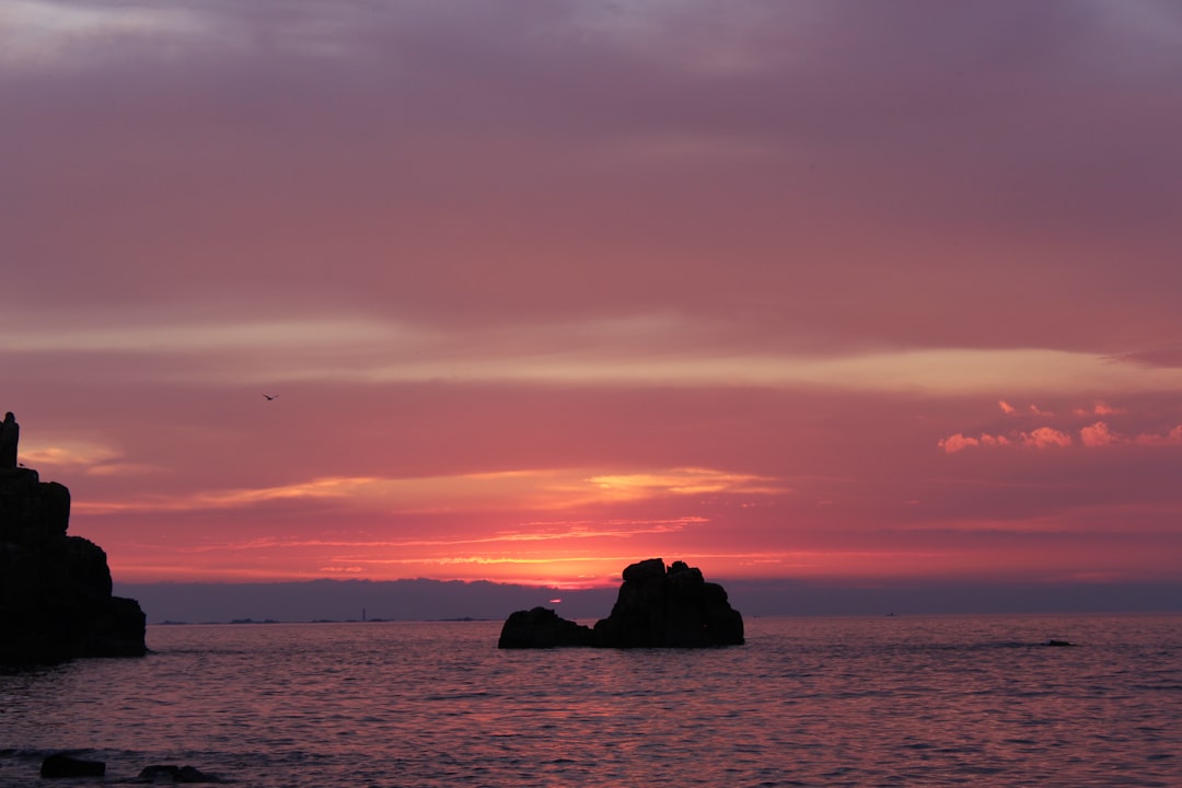 Découvrez le charme de l'Île de Bréhat en Bretagne - Pommeuse | Secret World Trip Planner