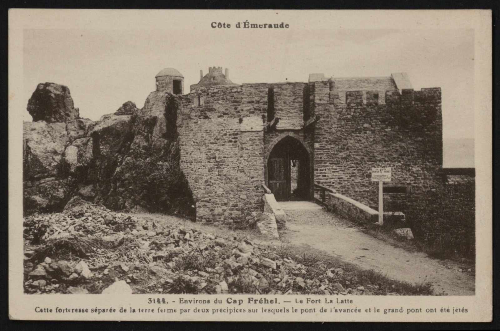 Fort La Latte: Die Geschichte und Schönheit der Bretagne - Longjumeau | Secret World Trip Planner