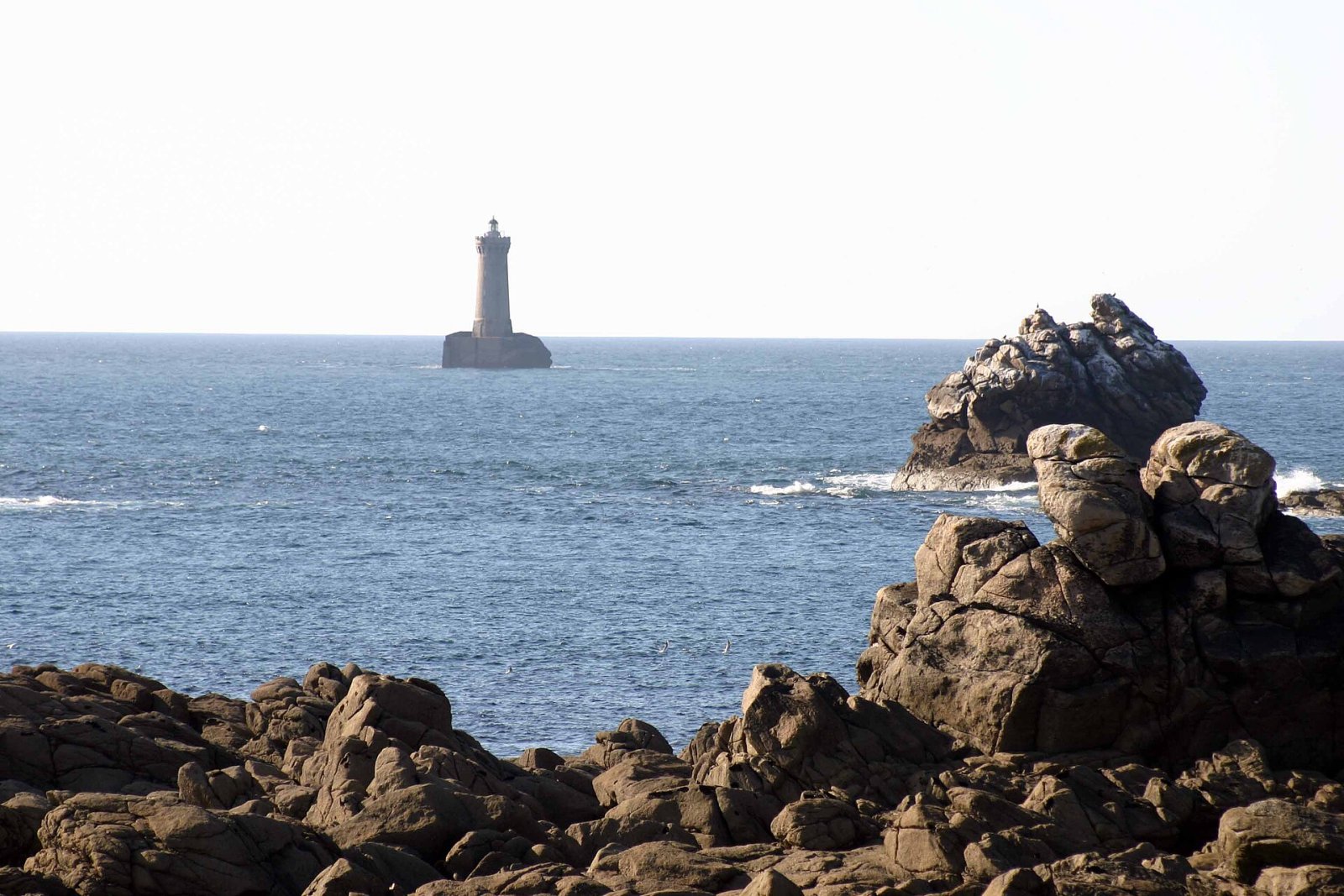 探索布列塔尼Porspoder的Phare du Four灯塔 - La Porte-du-Der | Secret World Trip Planner