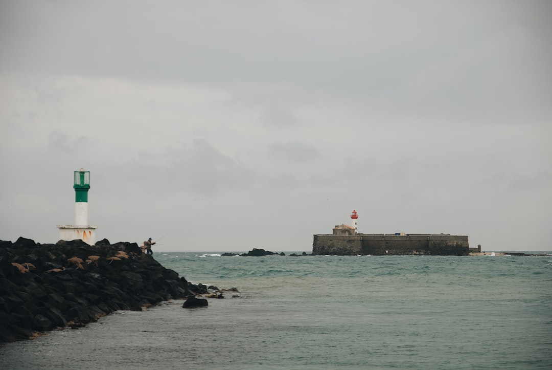 Découvrez le Phare du Cap de la Hague à Auderville - Méréaucourt | Secret World Trip Planner