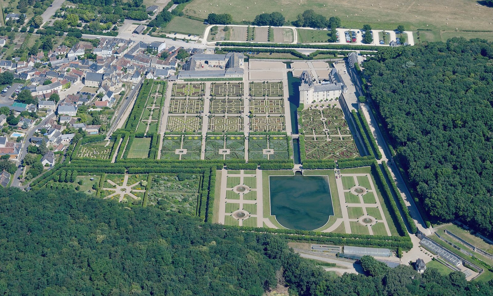 Descubre el Château de Villandry: historia y jardines encantadores - Villandry | Secret World Trip Planner