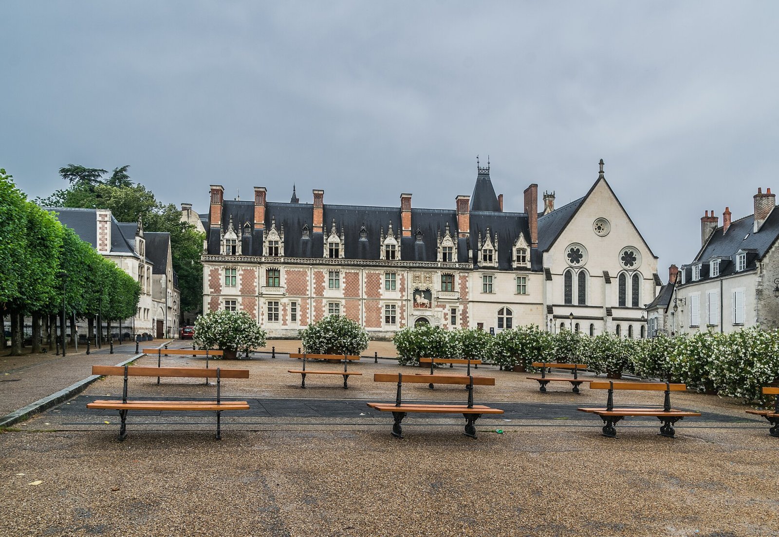 Entdecken Sie den historischen Charme des Château de Blois - Blois | Secret World Trip Planner