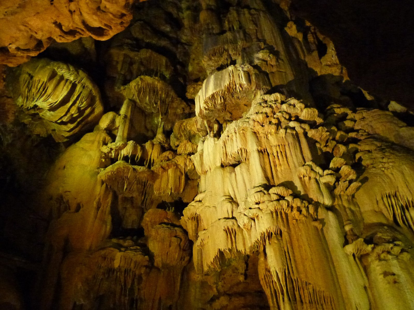 Gouffre de Padirac：探索大地之心的旅程 - Padirac | Secret World Trip Planner