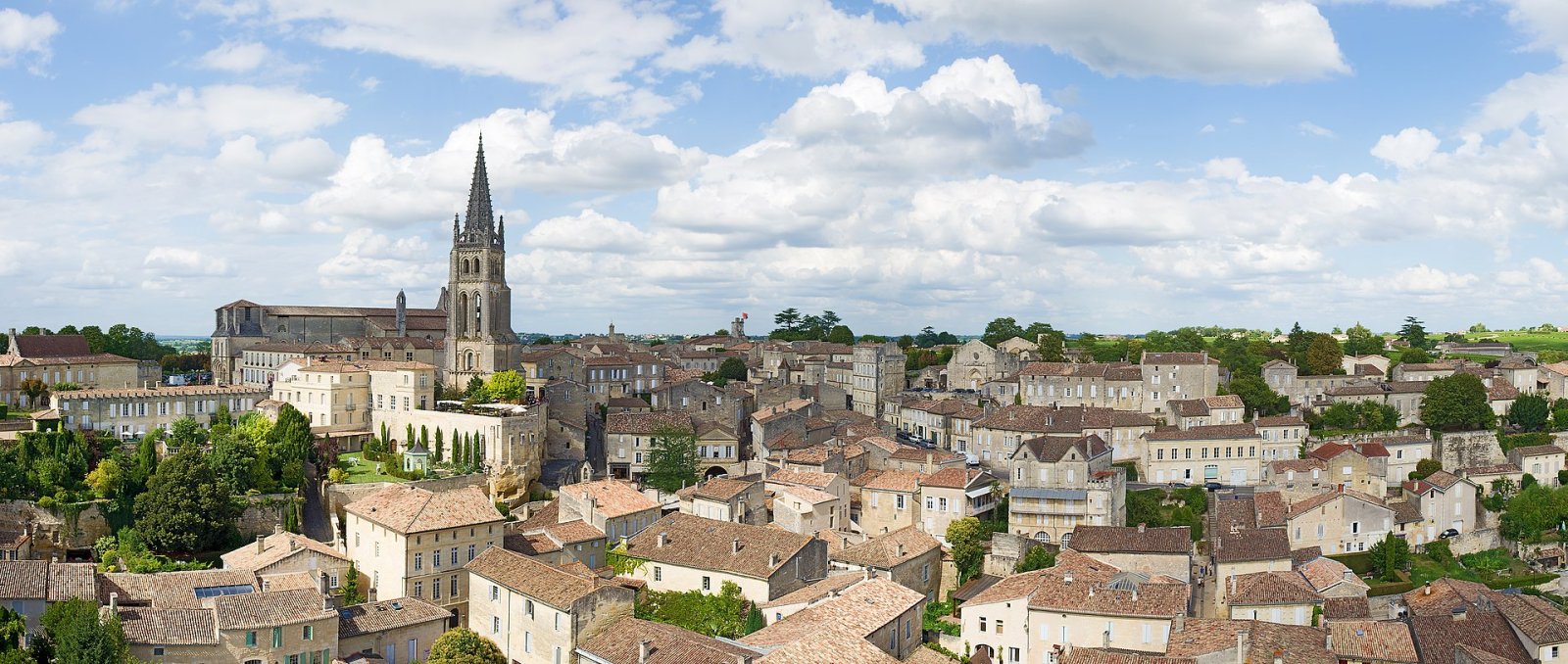 Descubra Saint-Émilion: uma joia medieval da França - Saint-Méard-de-Gurçon | Secret World Trip Planner