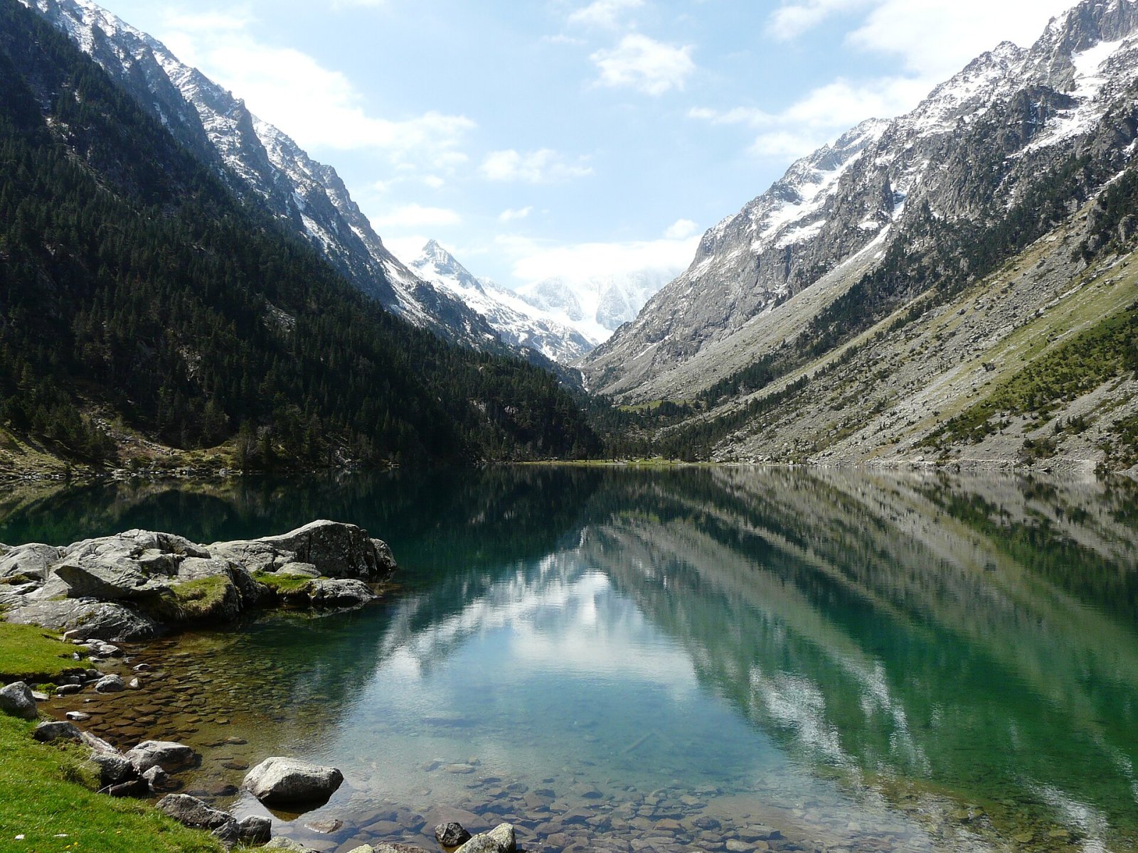 Lago de Gaube: un rincón de paraíso en la naturaleza de Francia - Barèges | Secret World Trip Planner