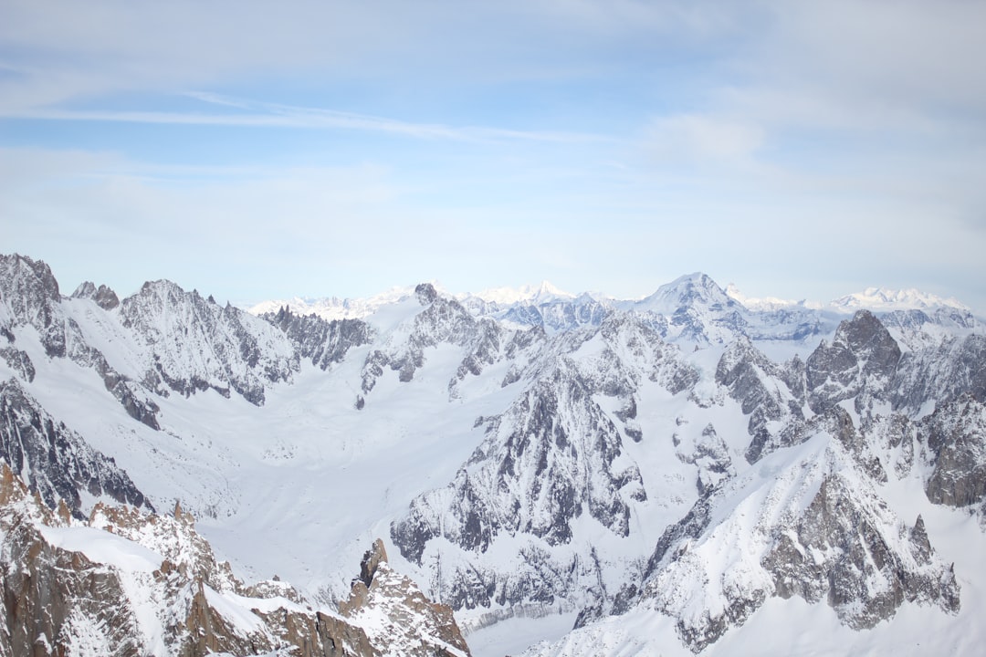 Aiguille du Midi: 샤모니의 자연의 천국 - Chamonix-Mont-Blanc | Secret World Trip Planner