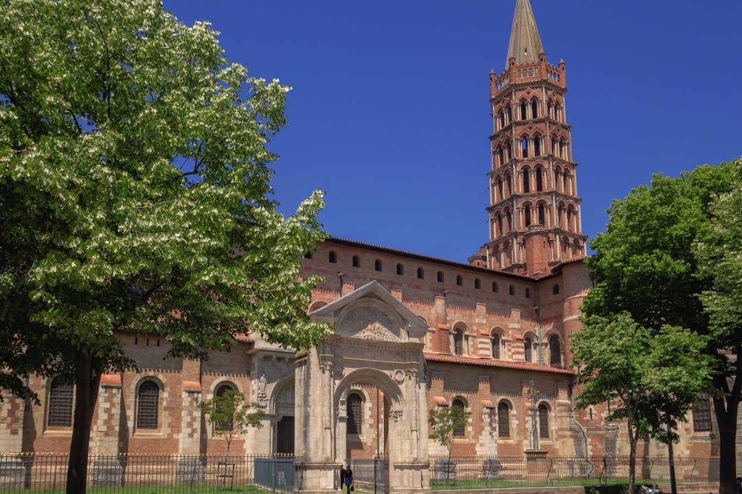 Scopri la maestosità della Cathédrale Saint-Étienne di Tolosa - Toulouse | Secret World Trip Planner