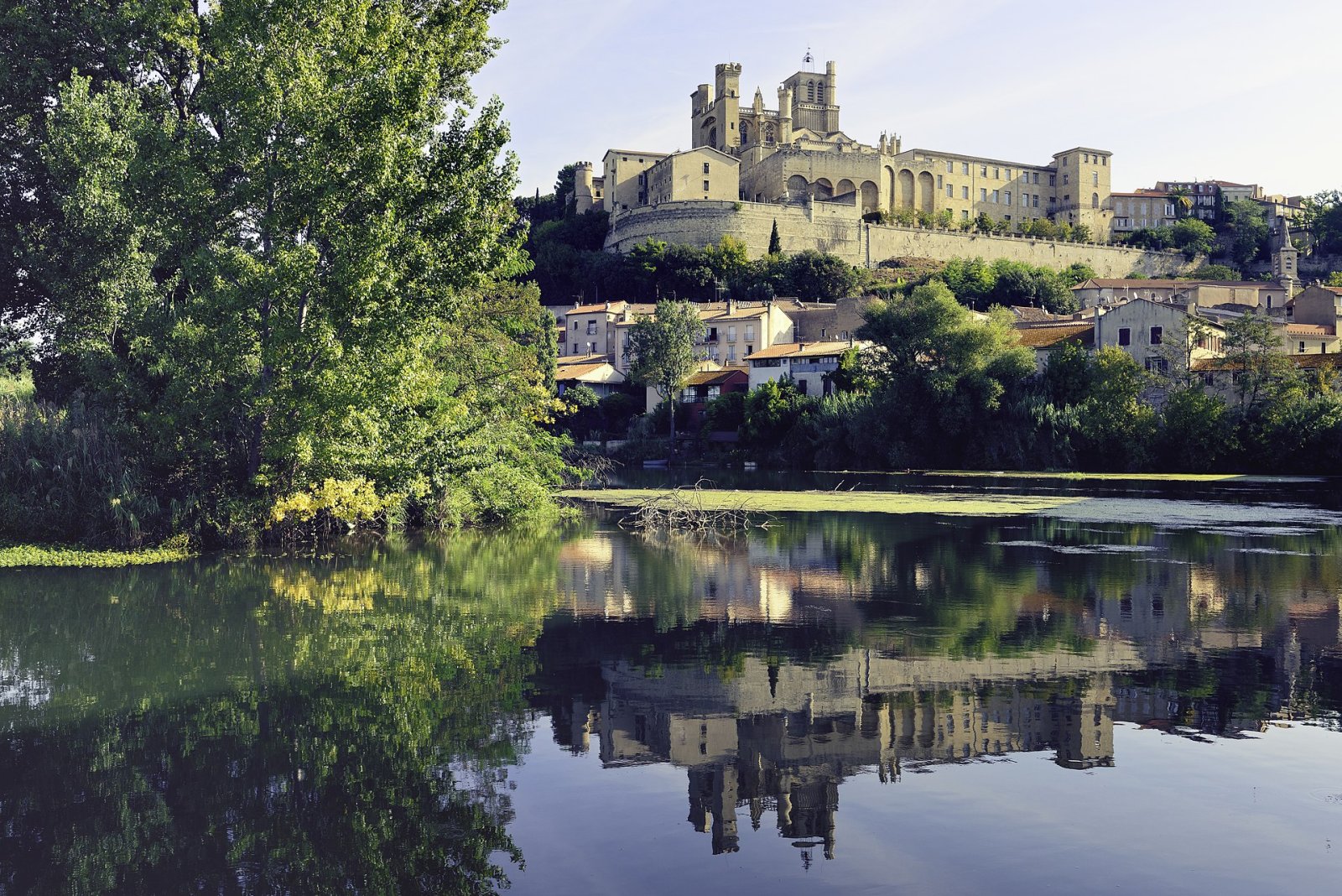 Découvrez la Cathédrale Saint-Nazaire à Béziers : un bijou d'Occitanie - Béziers | Secret World Trip Planner