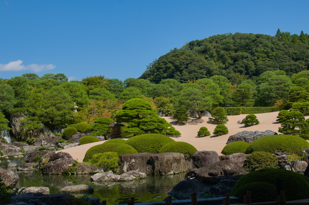 Открытие музея искусства Адачи: культурное сокровище Японии - Yasugi | Secret World Trip Planner