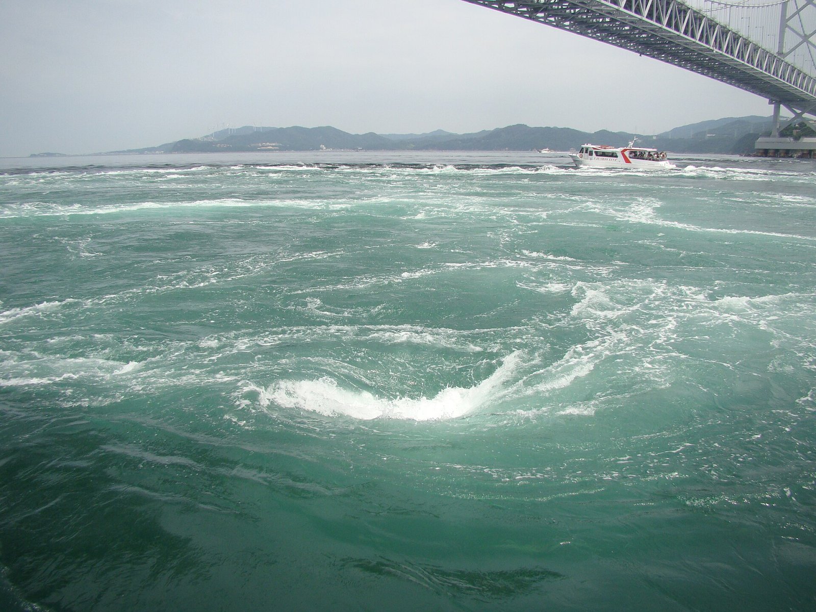 Descubra os impressionantes redemoinhos de Naruto no Japão - Minamiawaji | Secret World Trip Planner