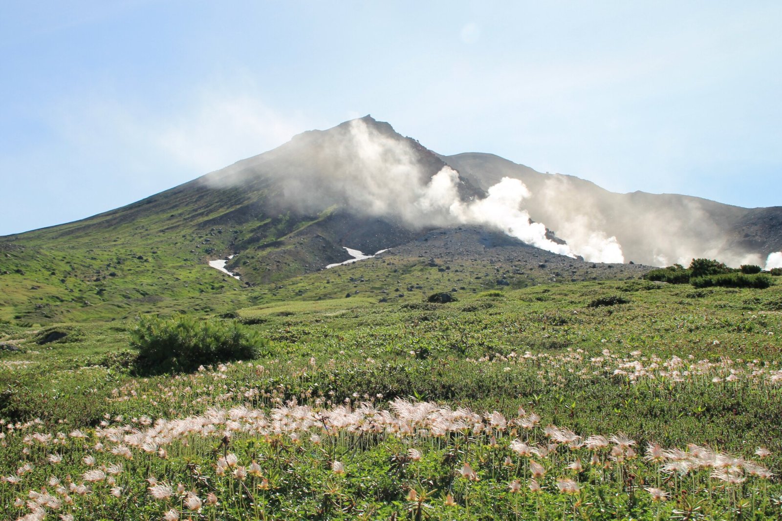 Scopri la bellezza del Parco Nazionale Daisetsuzan in Hokkaido - Higashikawa | Secret World Trip Planner