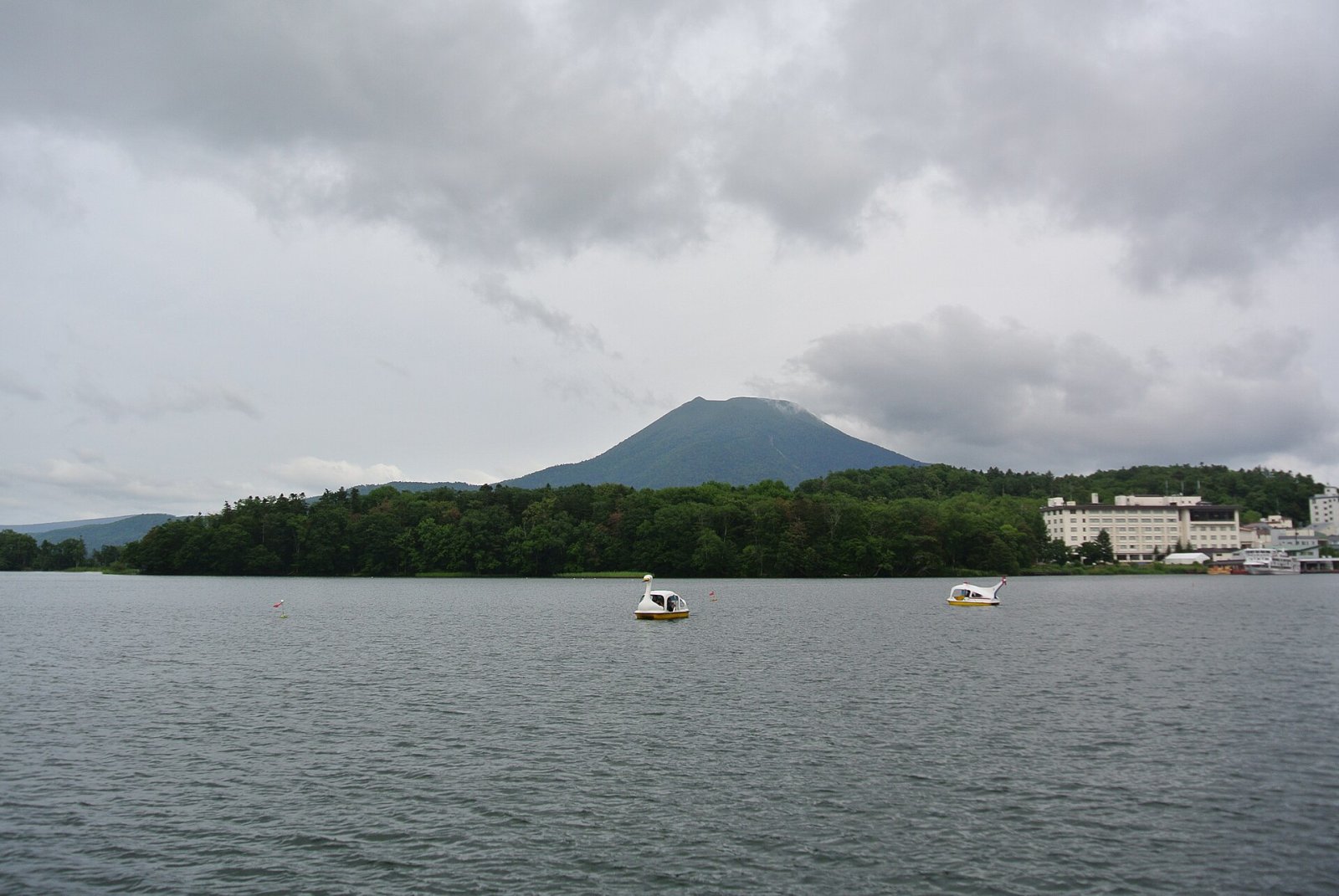 Entdecken Sie den Lake Akan: Ein unberührtes Naturparadies in Japan | Secret World Trip Planner