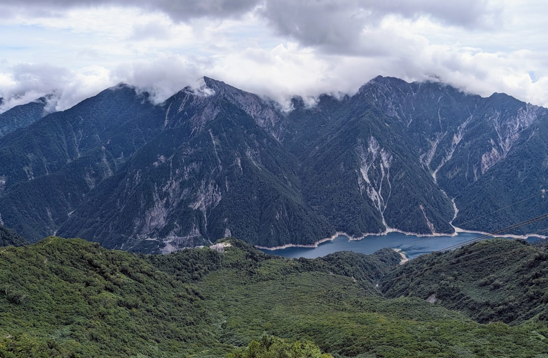 Entdecken Sie die Magie der Tateyama Kurobe Alpenroute in Japan - Tateyama | Secret World Trip Planner