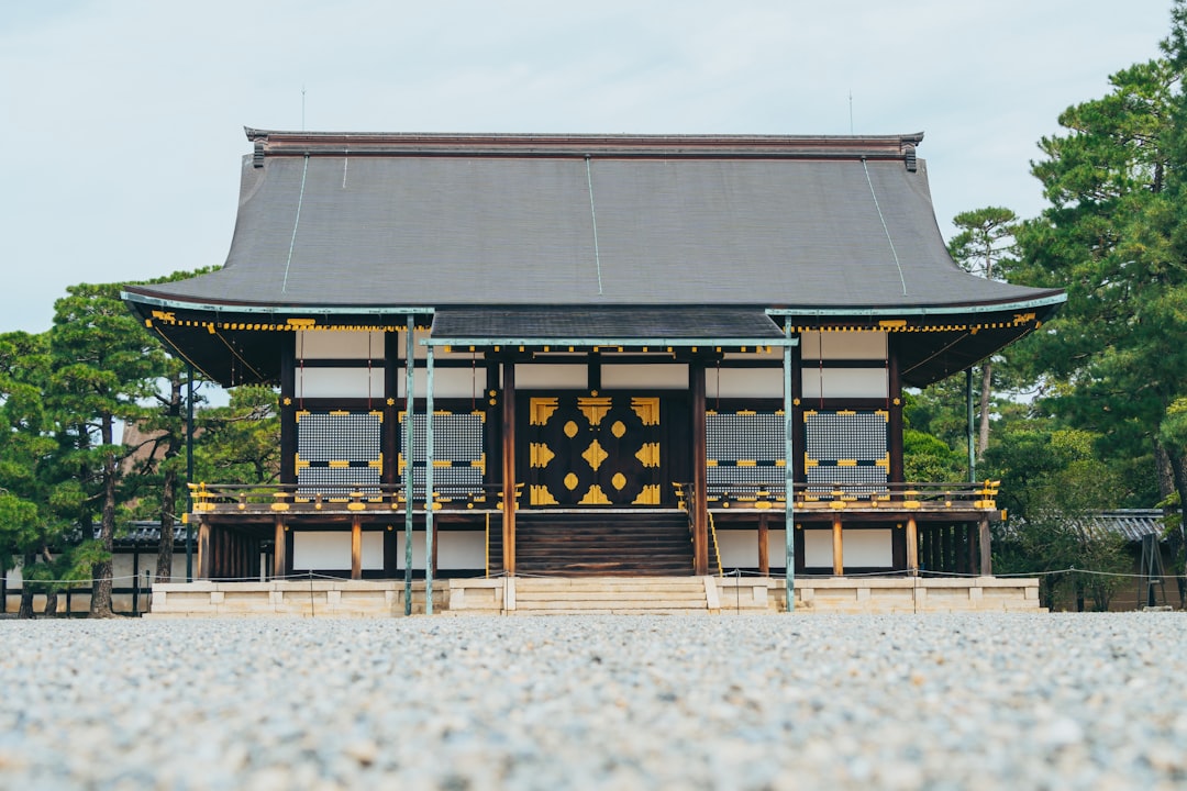 Descubra o Templo Shuzenji: uma joia cultural no Japão - Izu | Secret World Trip Planner