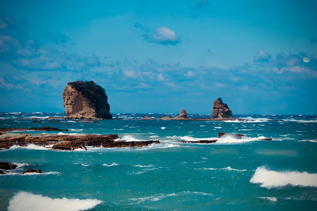 Descubre Shirahama Beach: la joya de la costa japonesa - Shirahama | Secret World Trip Planner