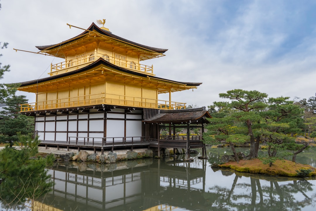 Kinkaku-ji: O Templo Dourado de Kyoto - Kyoto | Secret World Trip Planner